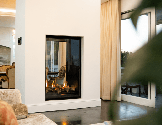 Pure View Skyline 600 see through flue less gas